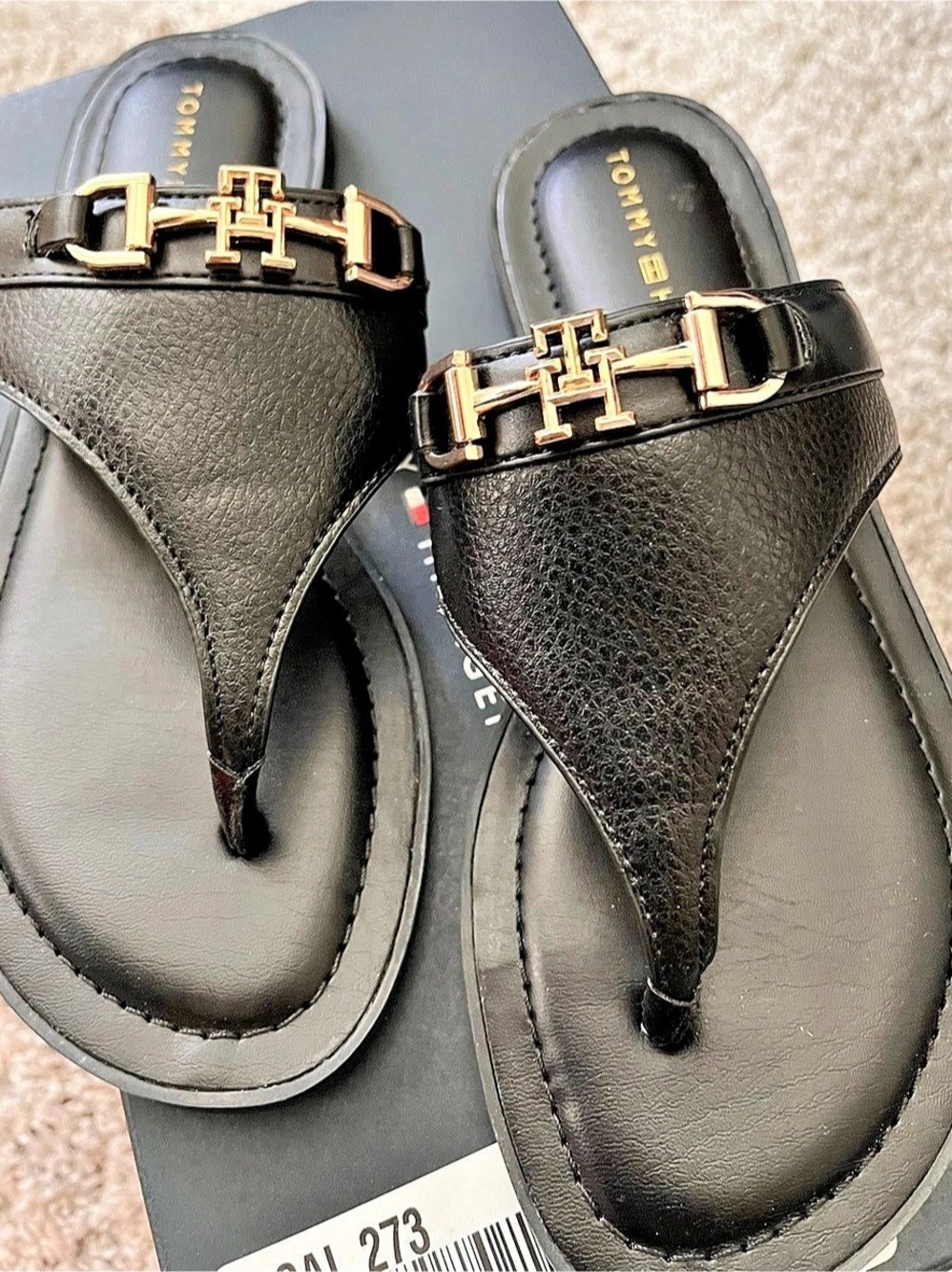 Tommy Hilfiger Goldiea Thong Sandal Black Leather
